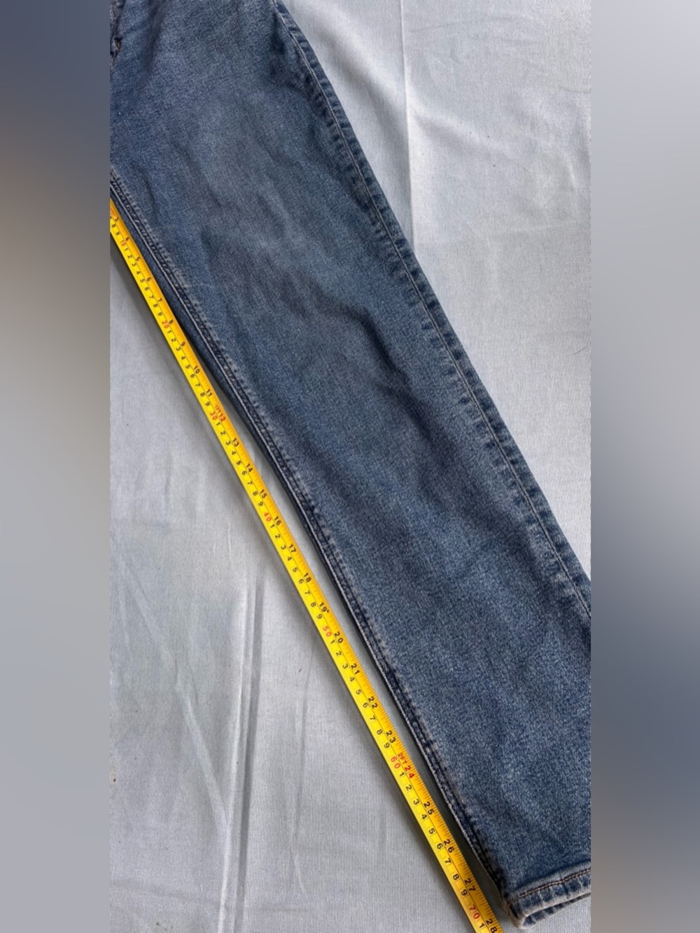 American Eagle Outfitters Womens Mom Skinny Jeans
Size 4L Dark Wash - Picture 6 of 8
